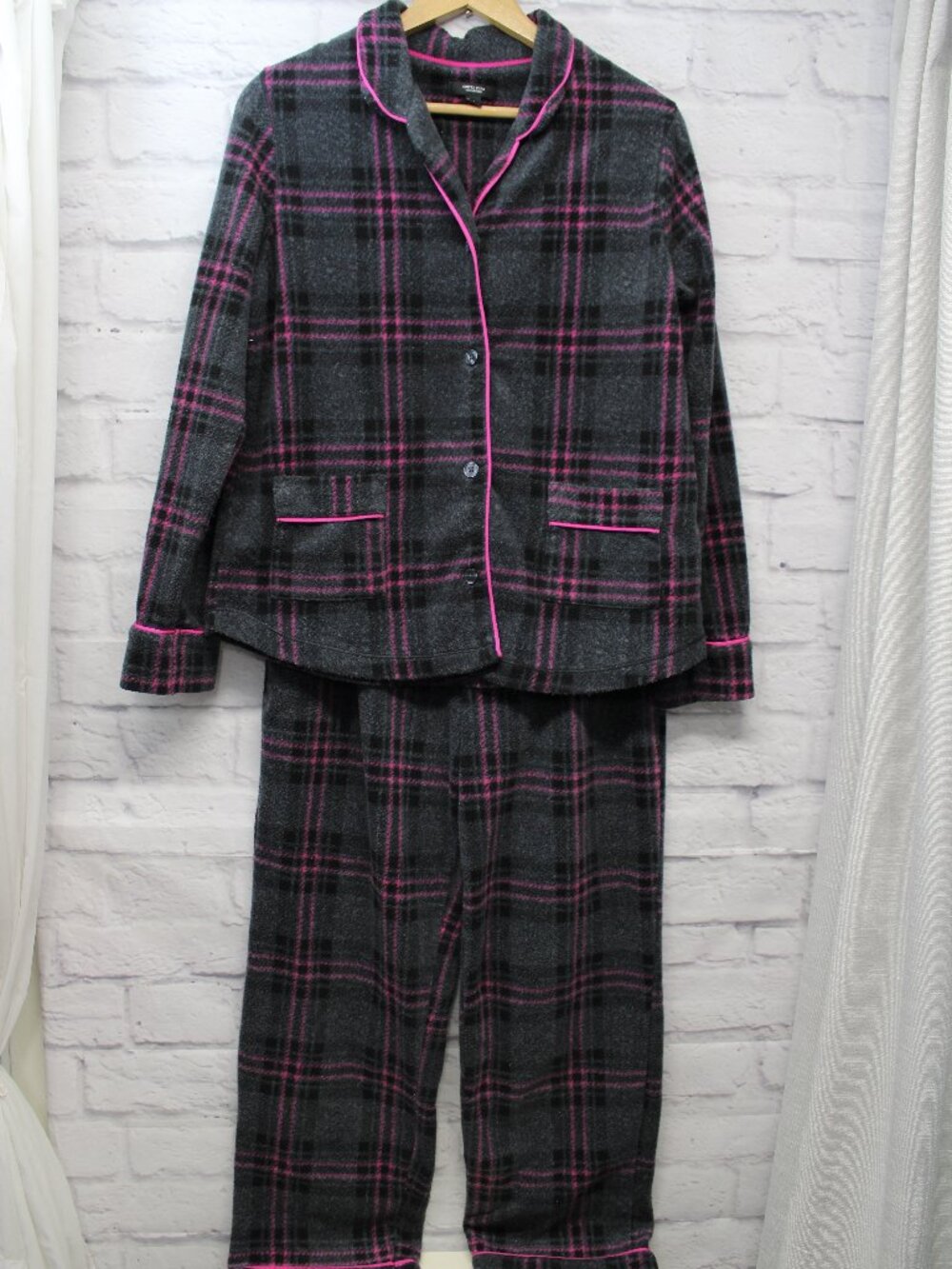 Simply Vera Wang Small Pink Gray Plaid Fuzzy Longsleeve Pajama Loungewear Set